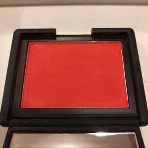 NARS Blush in Exhibit A
